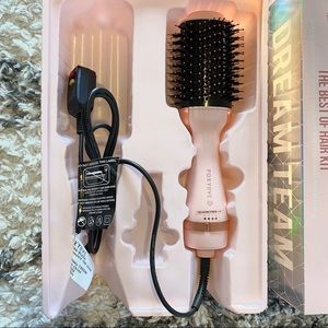 Foxy Babe Blowout Brush - New with the Box 📦